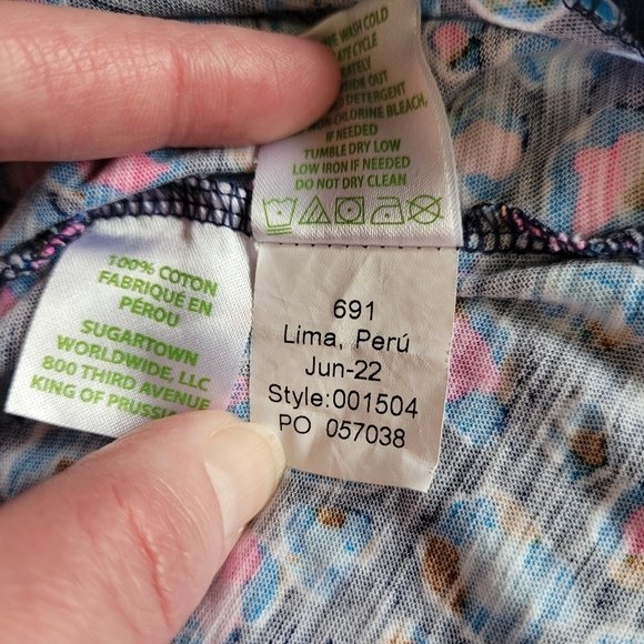 Lilly Pulitzer Etta V-Neck Top Seabreeze Blue Low Tide Navy Spotted Wild size XS - Picture 9 of 9